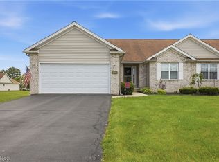 2018 Fox Chase Ct, Mineral Ridge, OH 44440