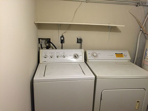 4th image of 16541 Sherwood Pl