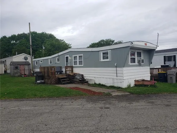 13 2nd St, Portsmouth, RI 02871