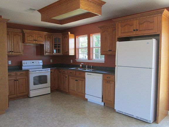4th image of 202 Dana Dr