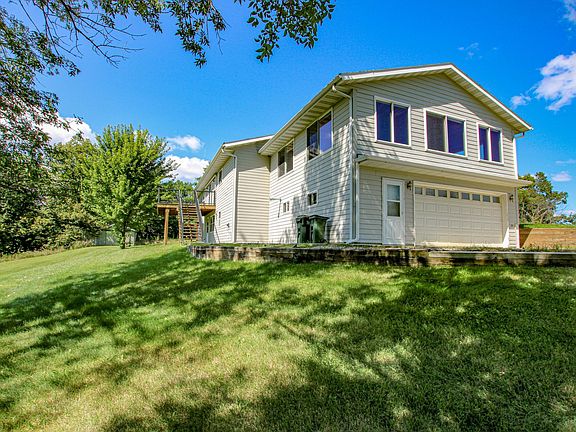 3rd image of 3922 Sunny Brook Dr NW