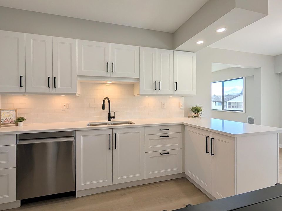 1st image of 32959 George Ferguson Way #40