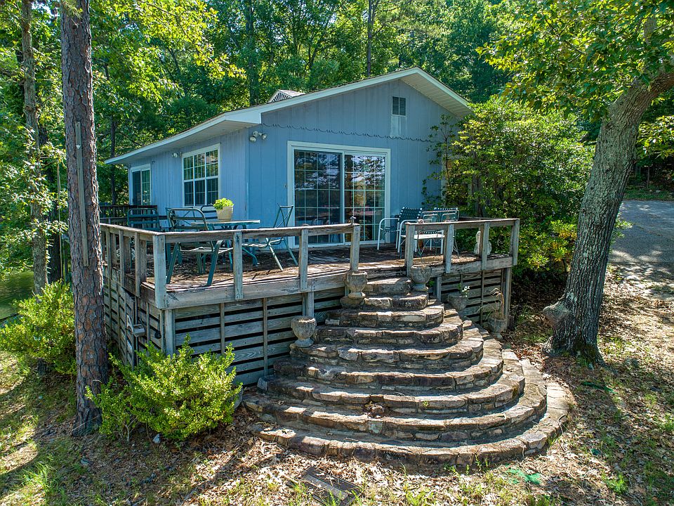 1st image of 120 Wolf Ln
