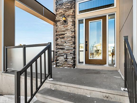 4th image of 11 Promenade Point E