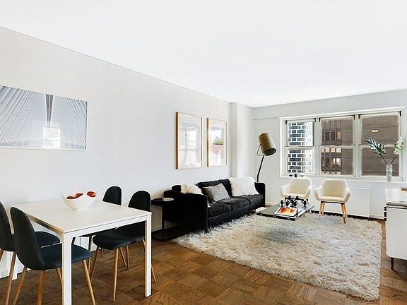 4th image of 159 W 53rd St APT 35G