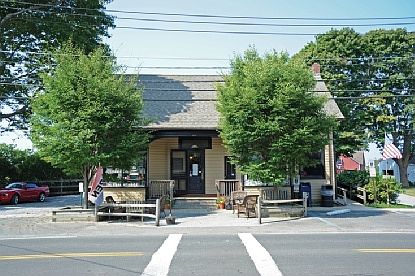 2nd image of 542 Sagg Main St