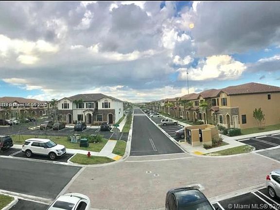 5th image of 3276 W 92nd Pl Unit 3276