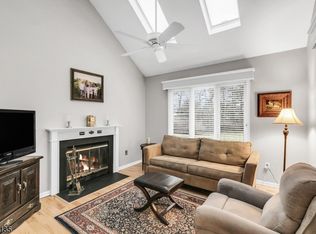 84 Village Dr, Basking Ridge, NJ 07920