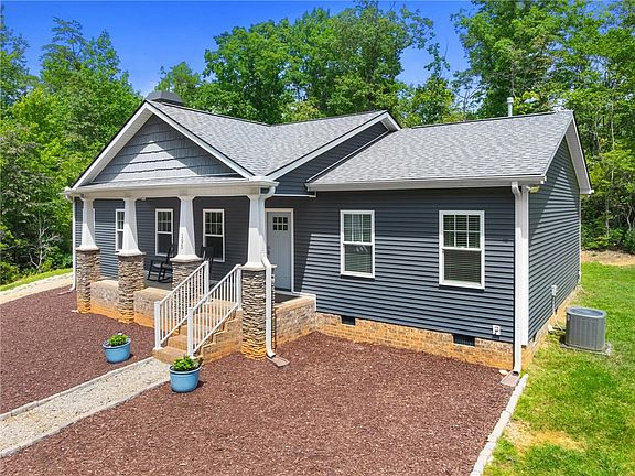 2nd image of 195 Centurion Ln