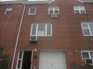 2933 Middletown Rd, Bronx, NY 10461