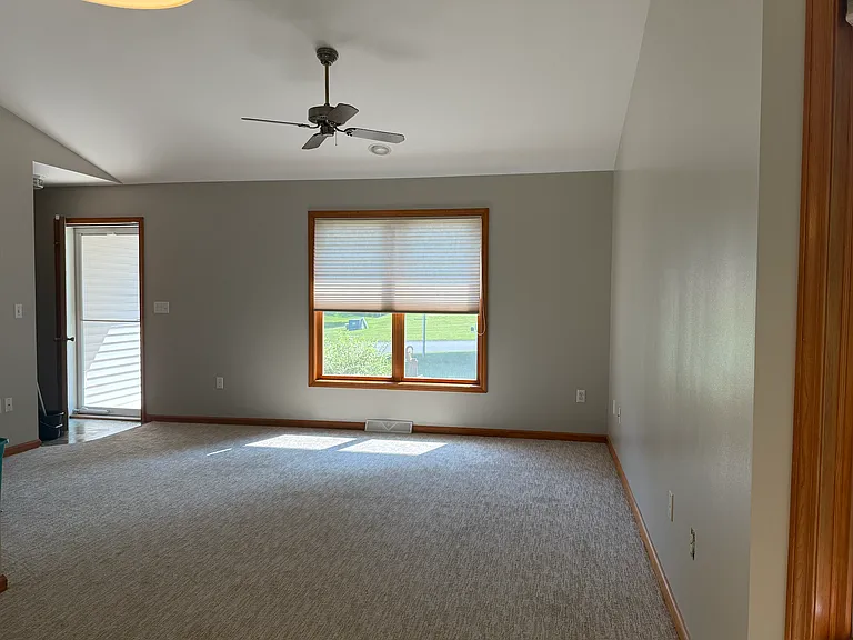 1 Red Maple Ln — Photo 3