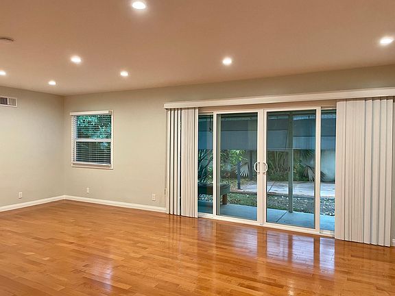 5th image of 639 Beverly Dr