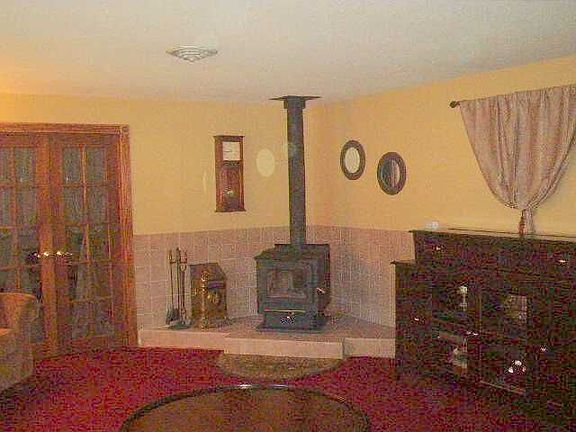 4th image of 4422 Westwood Rd