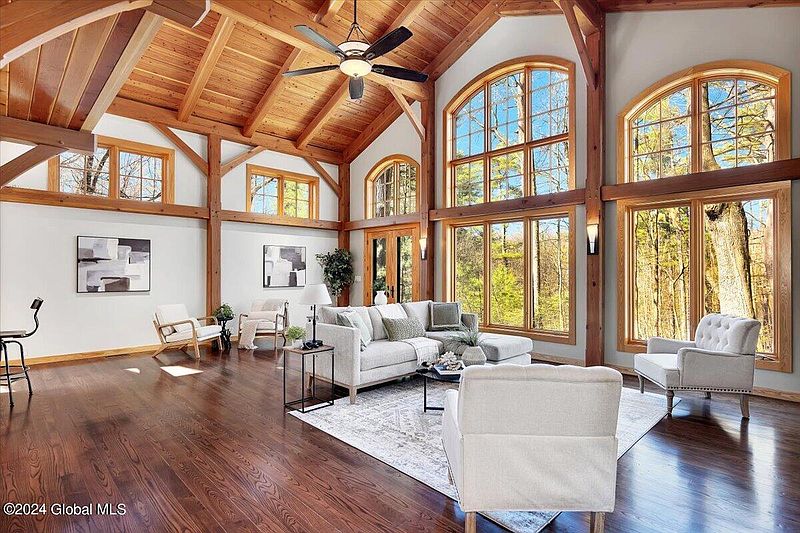 4th image of 53 Loughberry Lake Road