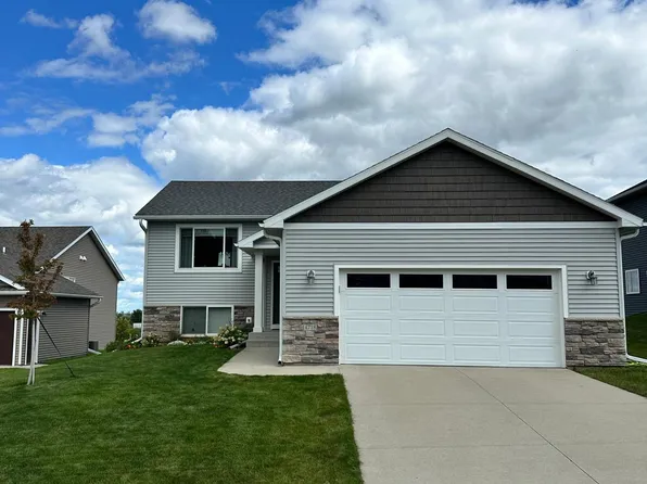 4718 Alan Ln NW, Rochester, MN 55901
