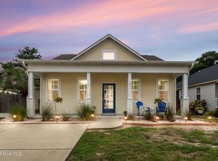 115 NE 25th St, Oak Island, NC 28465