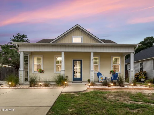 115 NE 25th Street, Oak Island, NC 28465