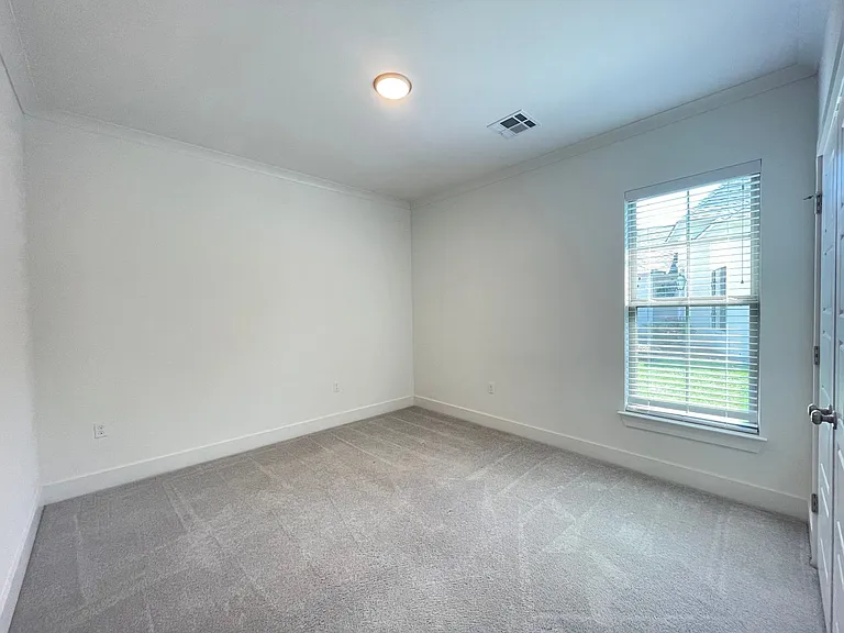 39419 Waycross Ave — Photo 11
