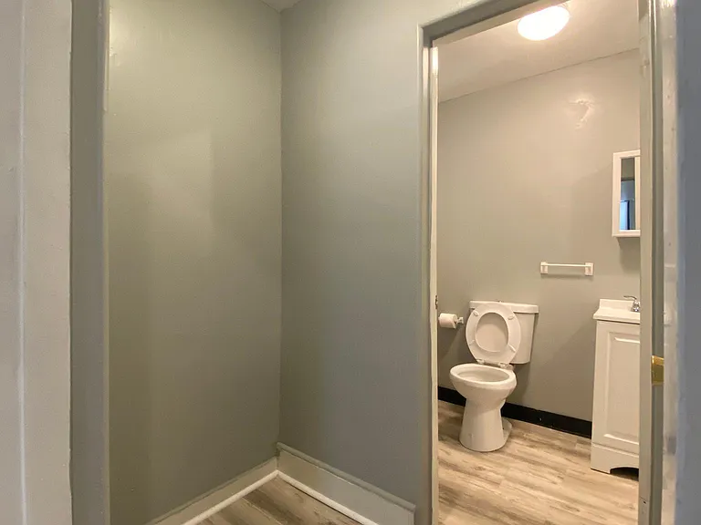 409 Morewood Ave #1A — Photo 4