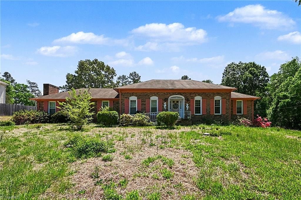 532 Greenwood Dr