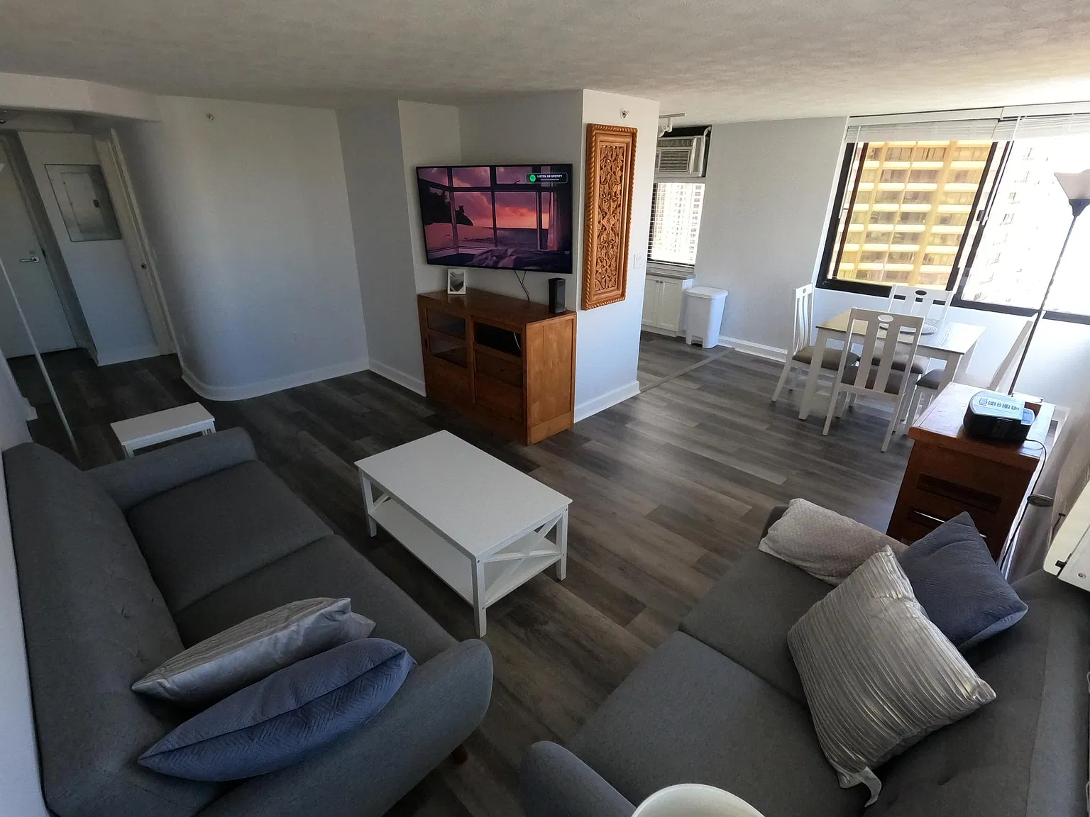 1 bed, 750 sqft, $3,300 — Photo 3