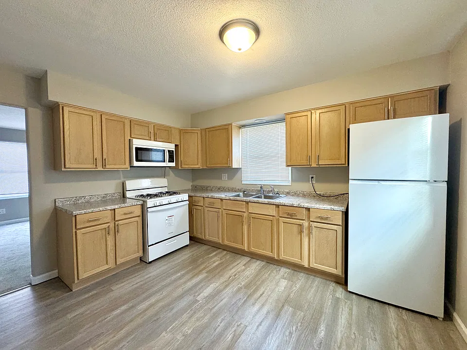 3224 Sablewood Dr #1