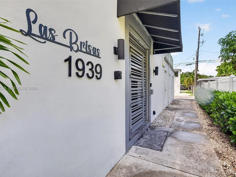 1939 Jefferson St #201