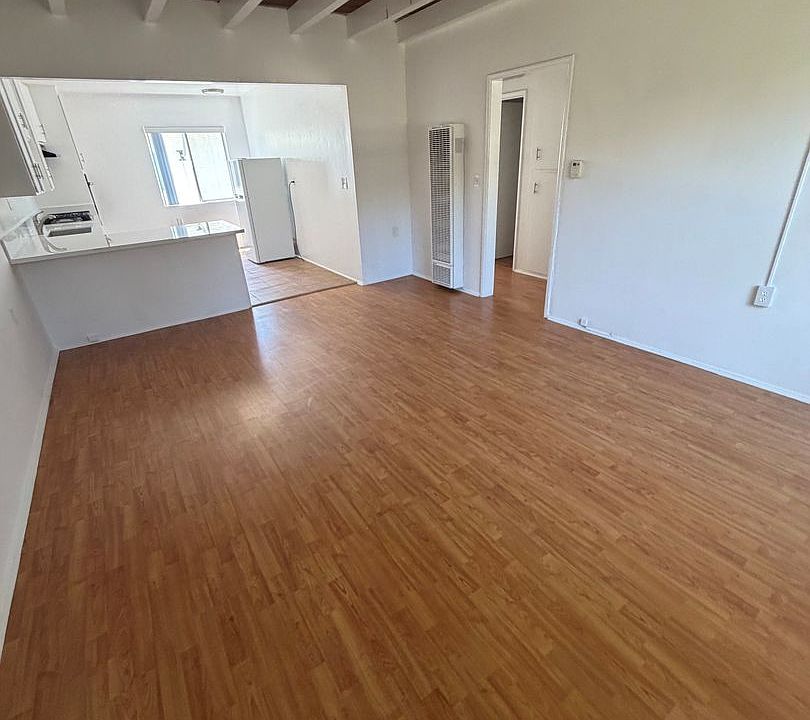 1st image of 12225 Pacific Ave APT 6