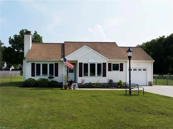 6766 Magnolia Dr, Gloucester, VA 23061