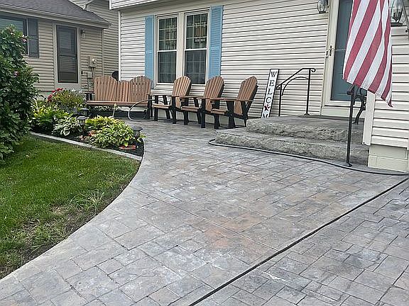 5th image of 4006 Tri Corner Ct