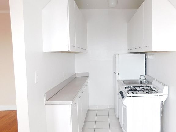 4th image of 35-1209A W Sherwin Ave #35