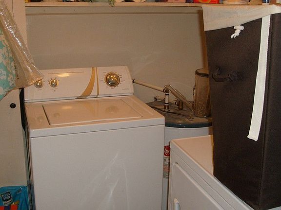 4th image of 1815 Delaney Ave