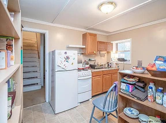 5th image of 40 Sky Moore Ln #3