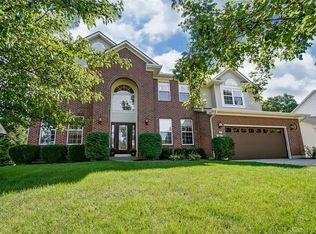 90 Triple Crown Cir, Springboro, OH