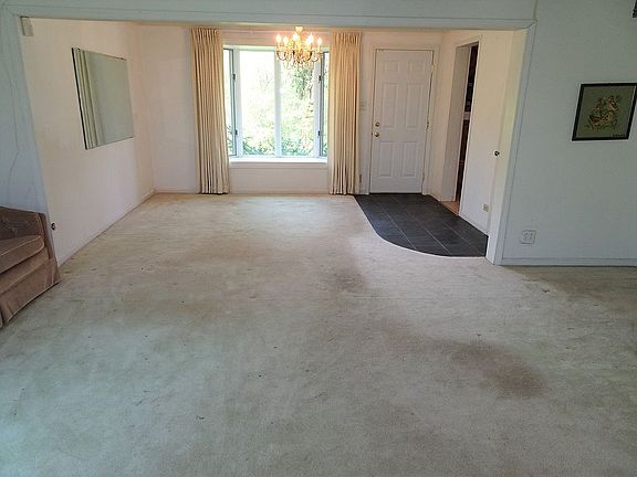 5th image of 8609 W 119th St