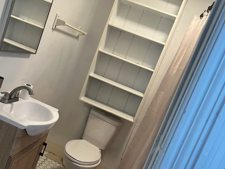 35 Liberty St #2 — Photo 7