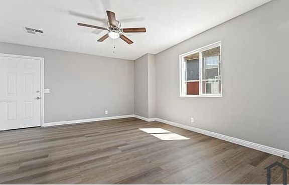 3rd image of 308 Eastminister Ct APT D