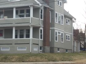 42 Pondview Rd, Arlington, MA
