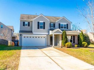 4002 Twin Spires Dr, Knightdale, NC 27545