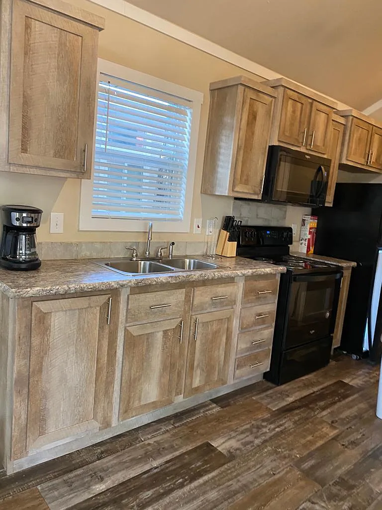 1 bed, 399 sqft, $2,299 — Photo 4