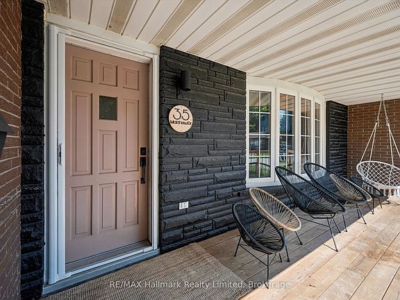 4th image of 35 Matthew Dr