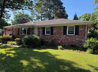1032 Valmire Dr, Chesapeake, VA 23320