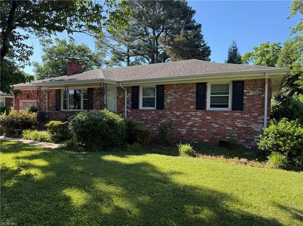 1032 Valmire Dr, Chesapeake, VA 23320