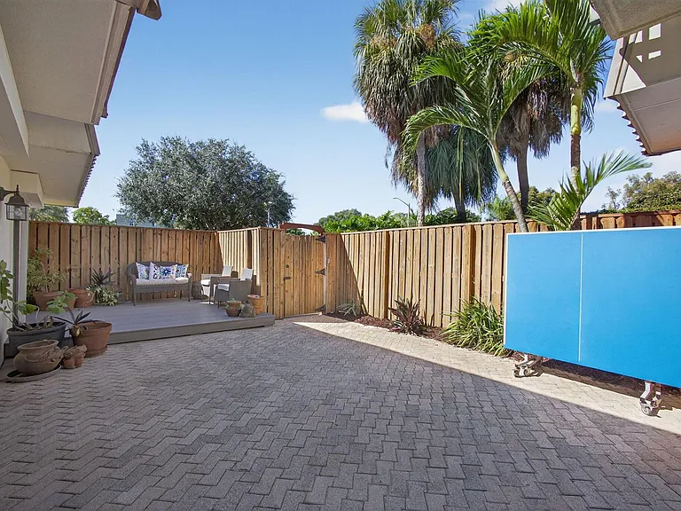 1700 Embassy Dr #103 — Photo 6