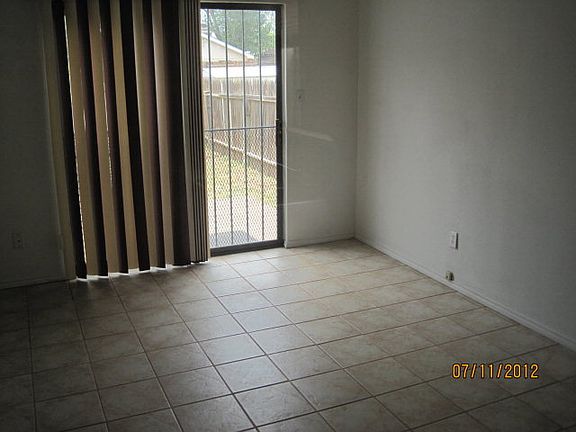4th image of 1609 La Casa Dr