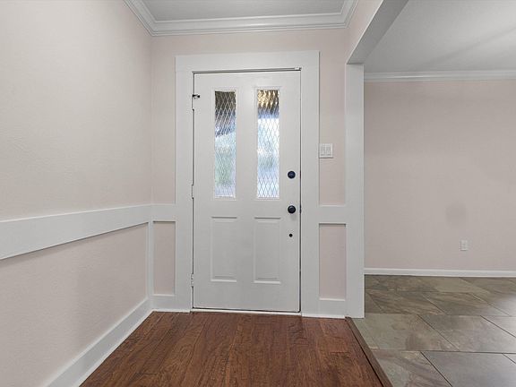 2nd image of 813 Jeffery Dr