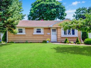 2805 Connecticut Ave, Medford, NY 11763