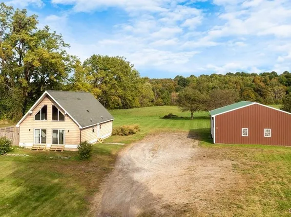2136 County Route 8, Fulton, NY 13069