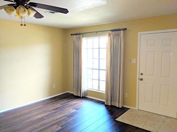 3rd image of 1156 Sunmeadow Dr