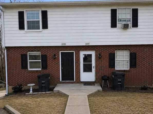 1235 Ruddell Rd #2, Vinton, VA 24179